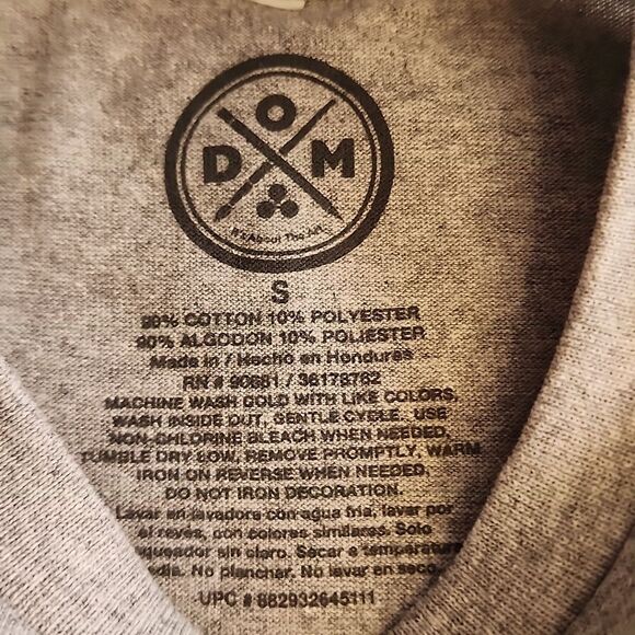 NWT DOM Mens Gray Tshirt With Black Graphic Size Small - Picture 5 of 6